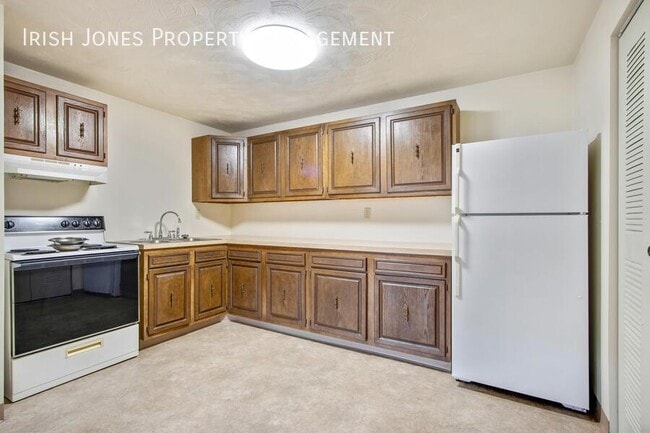 9234 Niemel Dr in Niagara Falls, NY - Building Photo - Building Photo