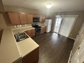 2005 Banister Loop in Jacksonville, NC - Building Photo - Building Photo