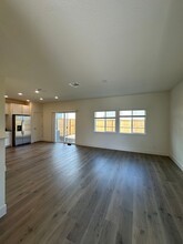 2038 Silicone Dr in Sparks, NV - Foto de edificio - Building Photo