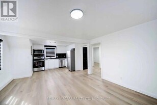 261 Grantham Ave in St Catharines, ON - Building Photo