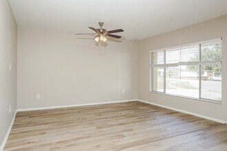 6927 Roslyn Ct in North Port, FL - Foto de edificio - Building Photo