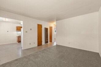 311 7th St in Davis, CA - Building Photo - Building Photo