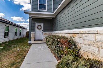 266 Jaycen Ln in New Braunfels, TX - Building Photo - Building Photo