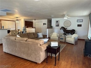 545 9th St NW in Naples, FL - Building Photo - Building Photo