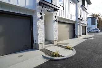 4614 N Iota Ln in Garden City, ID - Building Photo - Building Photo