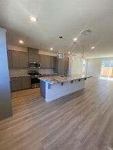 2408 Lake Club Dr in Fairfield, CA - Building Photo - Building Photo