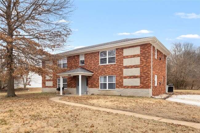 3830 Vogt Rd in Byrnes Mill, MO - Building Photo - Building Photo