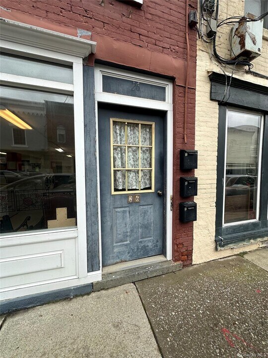 26 Main St in Chester, NY - Building Photo