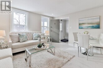 81 McMillan Dr in Oshawa, ON - Building Photo - Building Photo