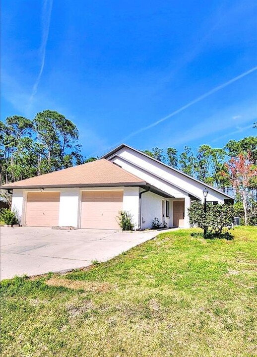 33 Pony Express Dr in Palm Coast, FL - Building Photo
