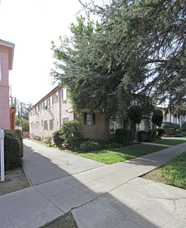 4132 Los Feliz Blvd in Los Angeles, CA - Building Photo - Building Photo