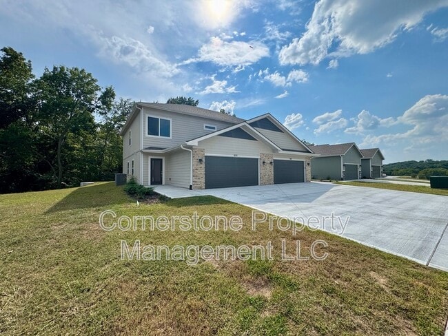 property at 809 Highland Dr