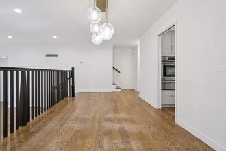 6509 Kester Ave in Los Angeles, CA - Building Photo - Building Photo