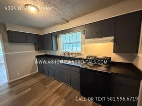 4304 W 22nd St in Little Rock, AR - Building Photo - Building Photo