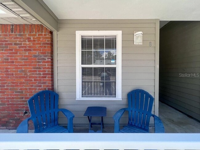 3911 SW 27th St in Gainesville, FL - Foto de edificio - Building Photo