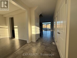 1 Larissa Pk Dr in Quinte West, ON - Building Photo - Building Photo