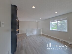 7540 Woodstock St in Colorado Springs, CO - Foto de edificio - Building Photo