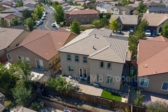 2125 Peaceful Valley Dr in Reno, NV - Building Photo - Building Photo