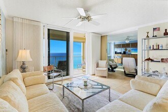 4485 Gulf of Mexico Dr in Longboat Key, FL - Building Photo - Building Photo