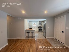 2747 Parent Ave in Windsor, ON - Building Photo - Building Photo