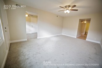 203 Regency in Bloomington, IL - Building Photo - Building Photo