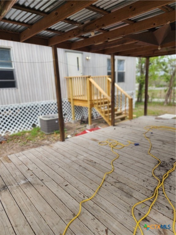 property at 2649 FM 1044