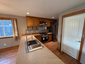 5485 Glenellen Dr, Unit 2 in Bozeman, MT - Building Photo - Building Photo