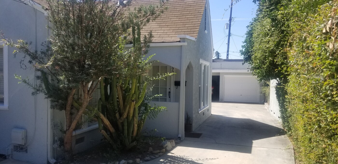 1666 Locust St in Pasadena, CA - Foto de edificio