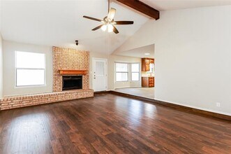 6621 High Lawn Terrace in Watauga, TX - Building Photo - Building Photo