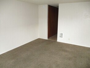 528-530 Marie St in Medford, OR - Building Photo - Building Photo