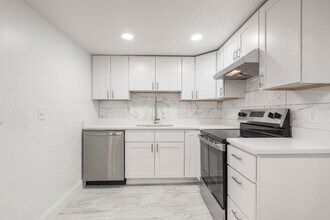 431 E 6th St in Boston, MA - Building Photo - Building Photo