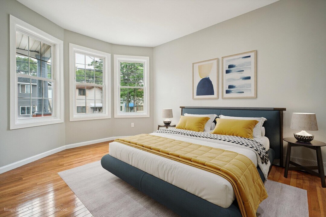 125 Kearney Ave in Jersey City, NJ - Building Photo