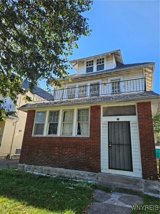 71 Minnesota Ave in Buffalo, NY - Building Photo