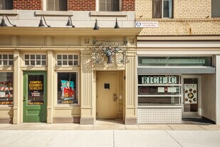 Amsterdammer Place in Ann Arbor, MI - Building Photo