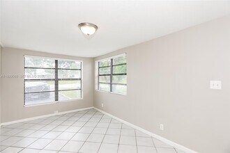 1367 NE 27th St in Pompano Beach, FL - Building Photo - Building Photo