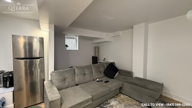 1569 Edgecroft Dr in Pickering, ON - Building Photo - Building Photo
