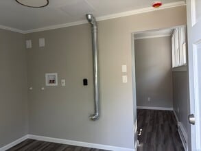 350 S Scott Ave in Glenolden, PA - Building Photo - Building Photo