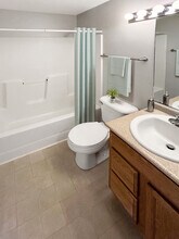 2610 Northridge Pky in Ames, IA - Foto de edificio - Building Photo