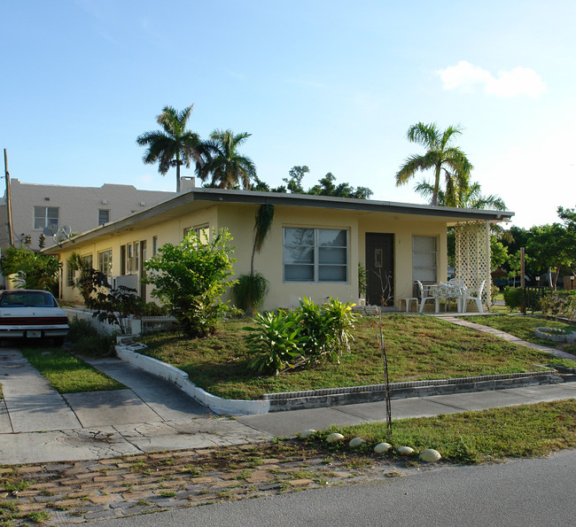 1229 SE 1st Ave in Fort Lauderdale, FL - Building Photo - Building Photo