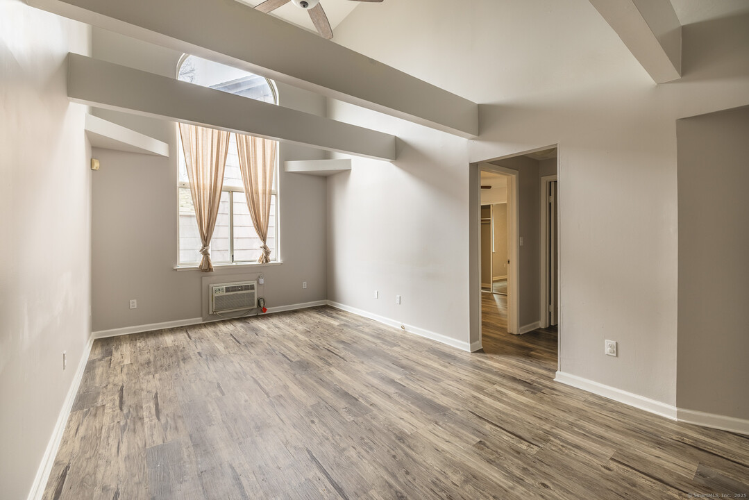 1492 North Ave in Bridgeport, CT - Building Photo