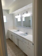 5813 Carissa Ave in Bakersfield, CA - Building Photo - Building Photo