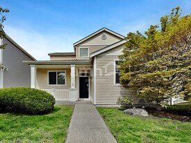 1627 182nd St E in Spanaway, WA - Building Photo