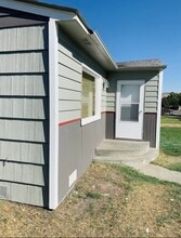 1110 Ione Dr in Benton City, WA - Building Photo - Building Photo