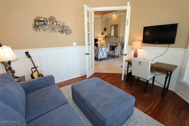 1824 Crayton Rd in Naples, FL - Building Photo - Building Photo