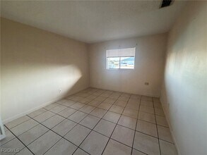 817 Gleason Pkwy in Cape Coral, FL - Building Photo - Building Photo