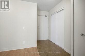 361 Front St W in Toronto, ON - Building Photo - Building Photo