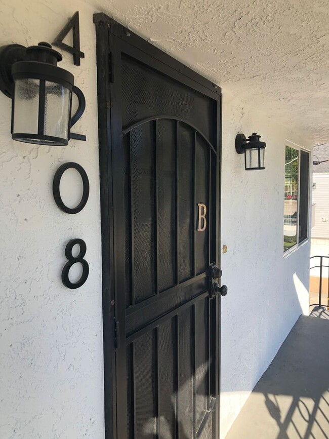 4208 Fanuel St in San Diego, CA - Building Photo - Building Photo