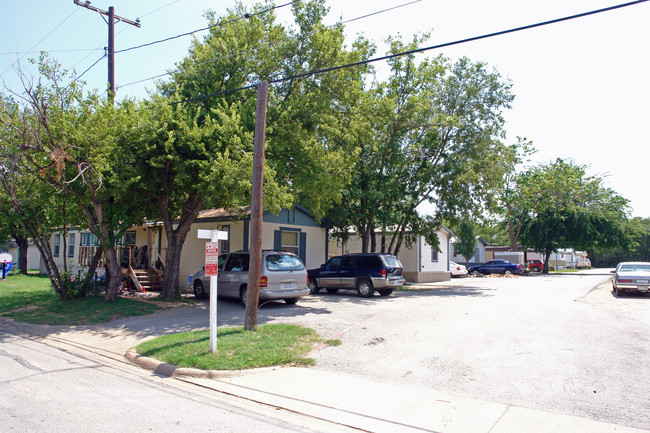 7929 Harwell St in Fort Worth, TX - Building Photo - Building Photo