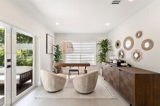 45 Palermo Ave in Coral Gables, FL - Building Photo - Building Photo