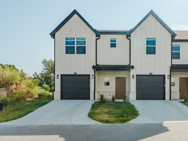 property at 1720 Cuppett Cir